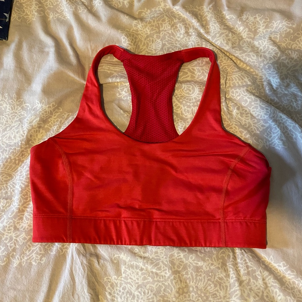 Outdoor voices doing things bra